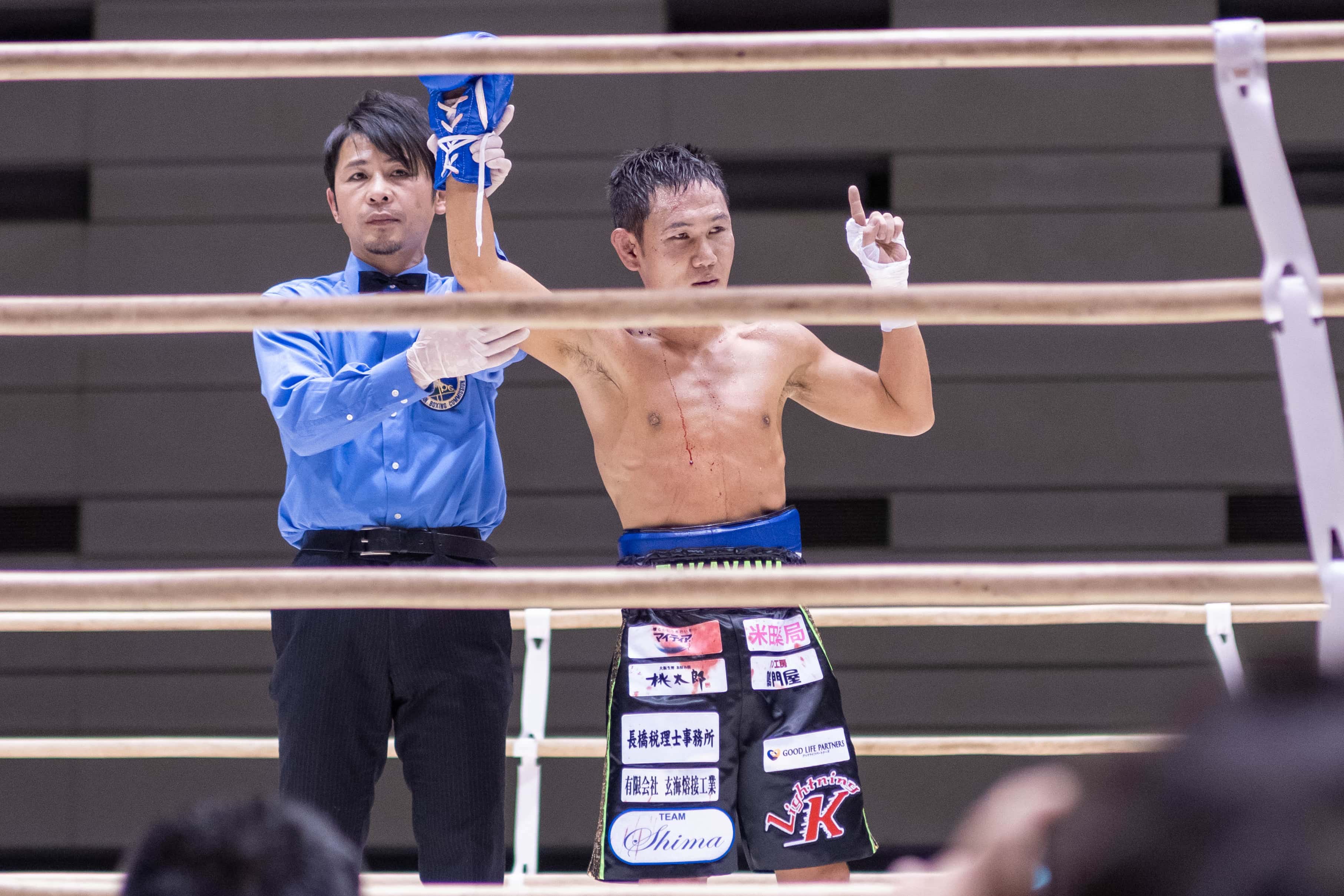 4年4カ月ぶりの復帰戦 ボクシング元世界4団体王者 高山勝成選手 最高のスタート Training Complex ジム パーソナル トレーニングのトータル ワークアウト